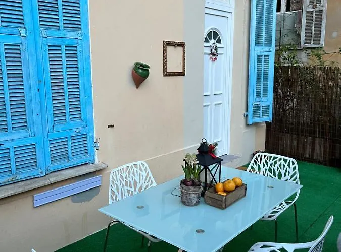 Apartment Beautiful With Terrace Centre